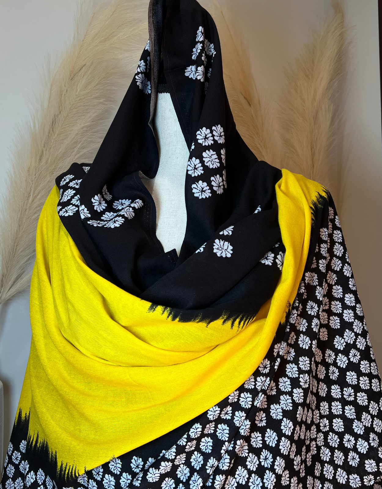 Yellow flower- Dempé (matching sleeve set)